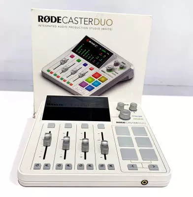 RODE - RODECaster Duo Integrated Audio Production Studio - White 2